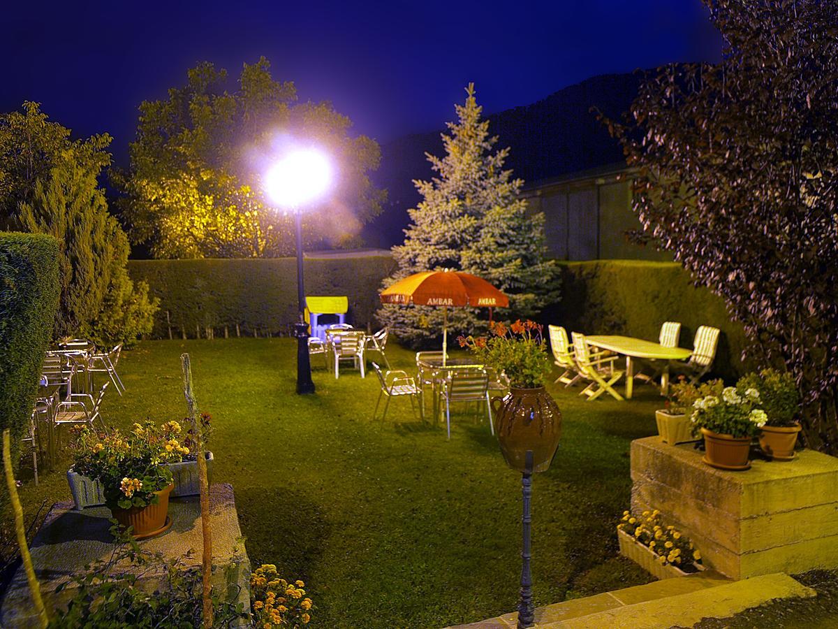 Aparta-Hotel Puertolas Escuer Zewnętrze zdjęcie