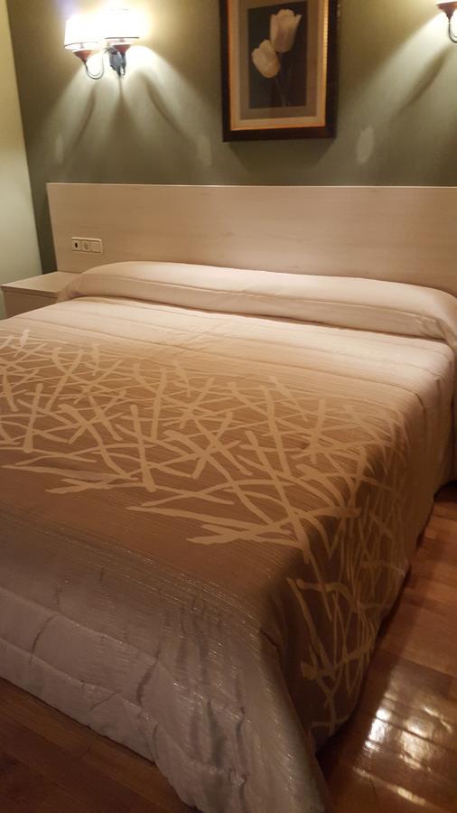 Aparta-Hotel Puertolas Escuer Zewnętrze zdjęcie