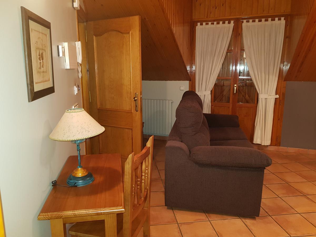 Aparta-Hotel Puertolas Escuer Zewnętrze zdjęcie