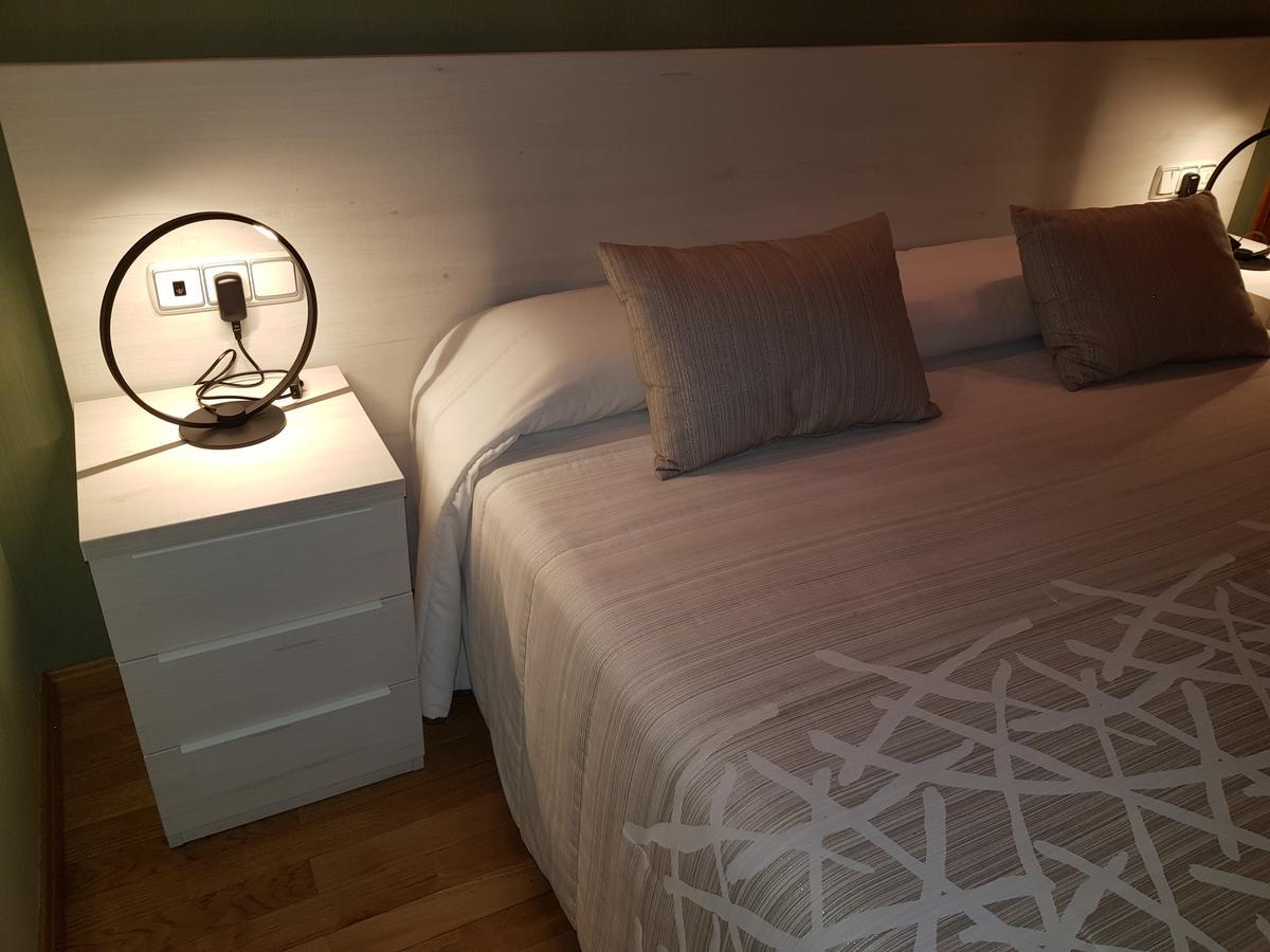 Aparta-Hotel Puertolas Escuer Zewnętrze zdjęcie