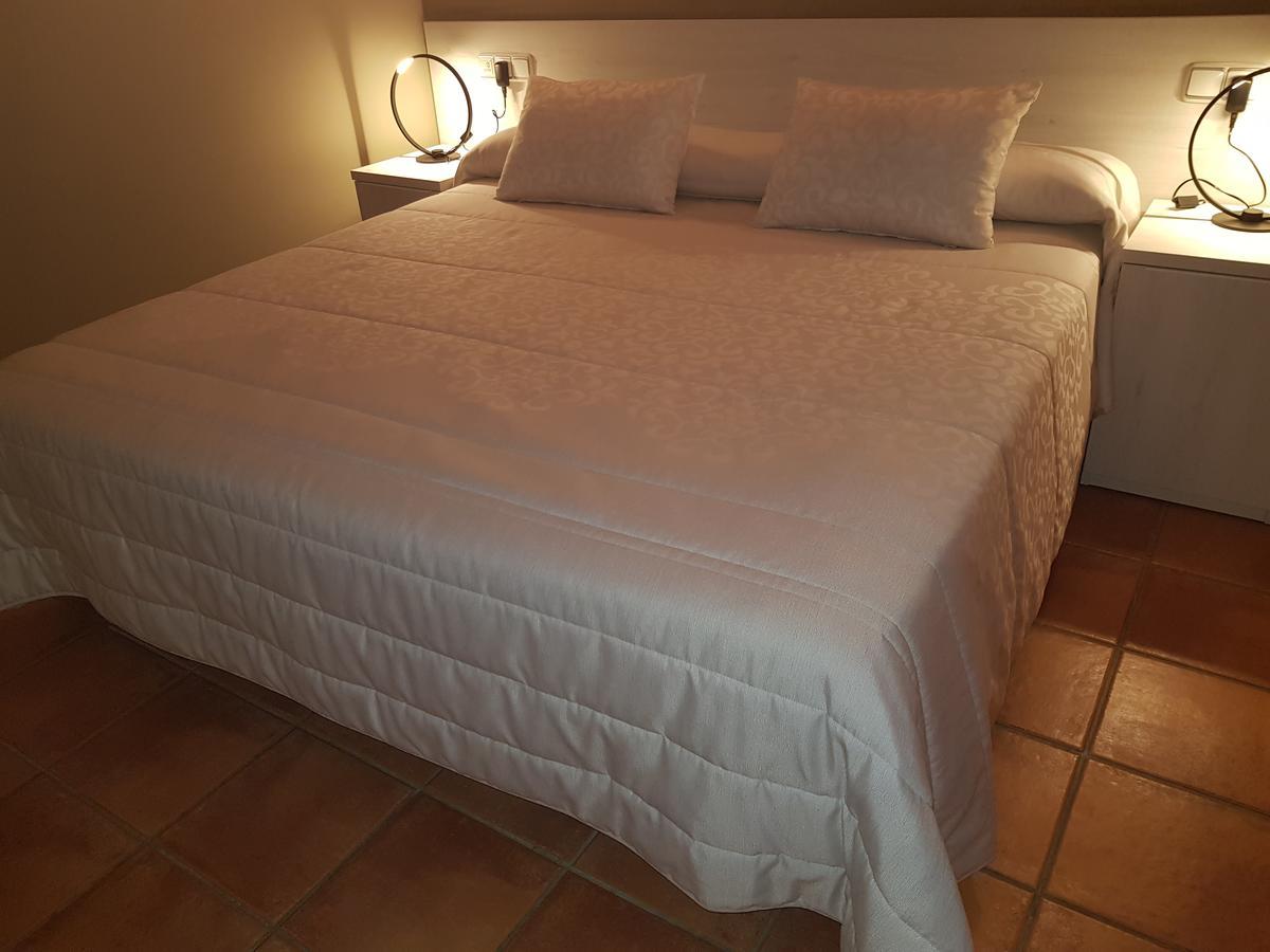 Aparta-Hotel Puertolas Escuer Zewnętrze zdjęcie