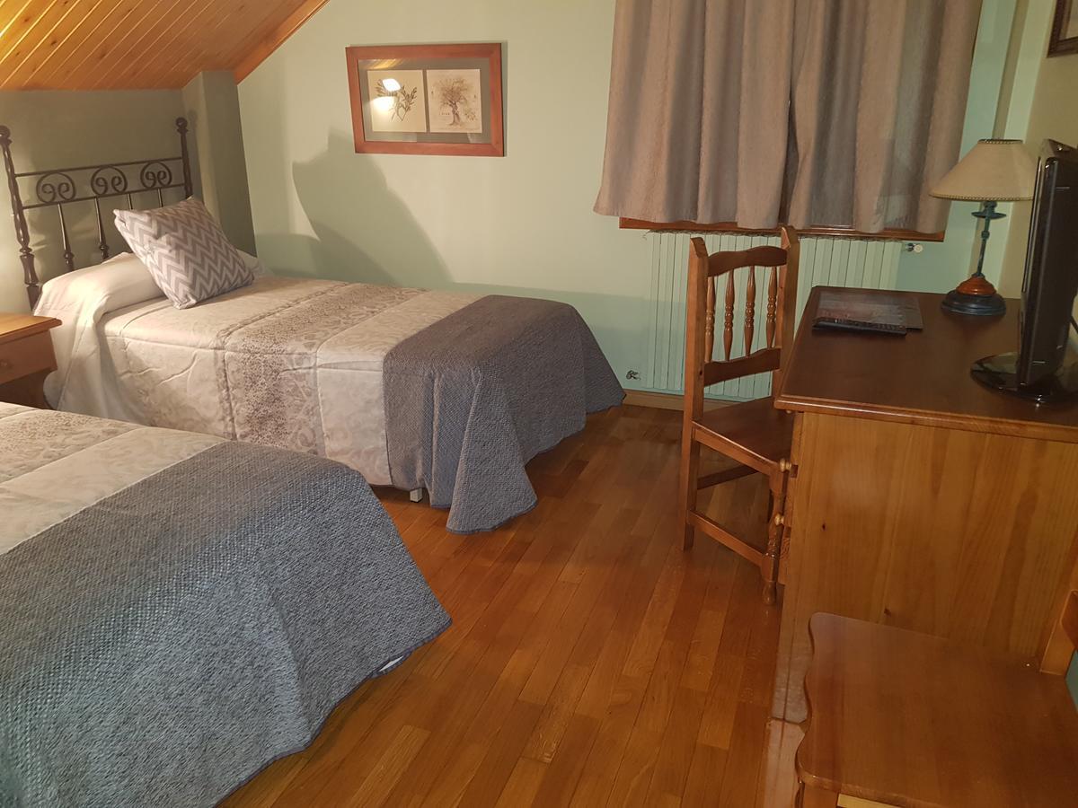 Aparta-Hotel Puertolas Escuer Zewnętrze zdjęcie