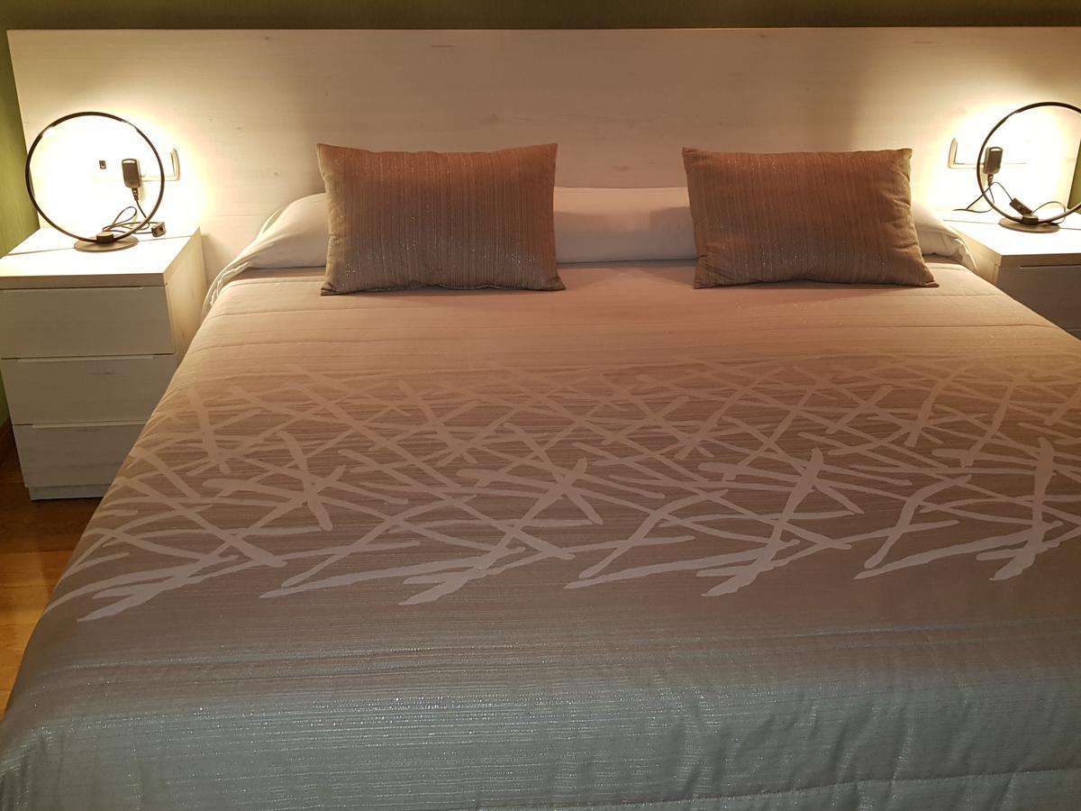 Aparta-Hotel Puertolas Escuer Zewnętrze zdjęcie